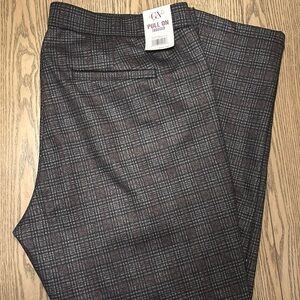Gloria Vanderbilt Pull On Trouser. Size 20W. Color Black- Chambery Plaid. NWT.